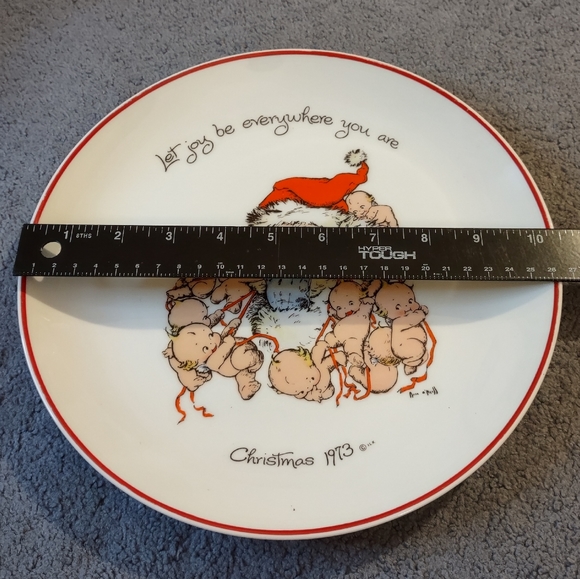 10" Vintage 1973 Kewpie Christmas Plate Dish Art - Picture 2 of 8